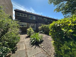 Photo 2- click for photo gallery